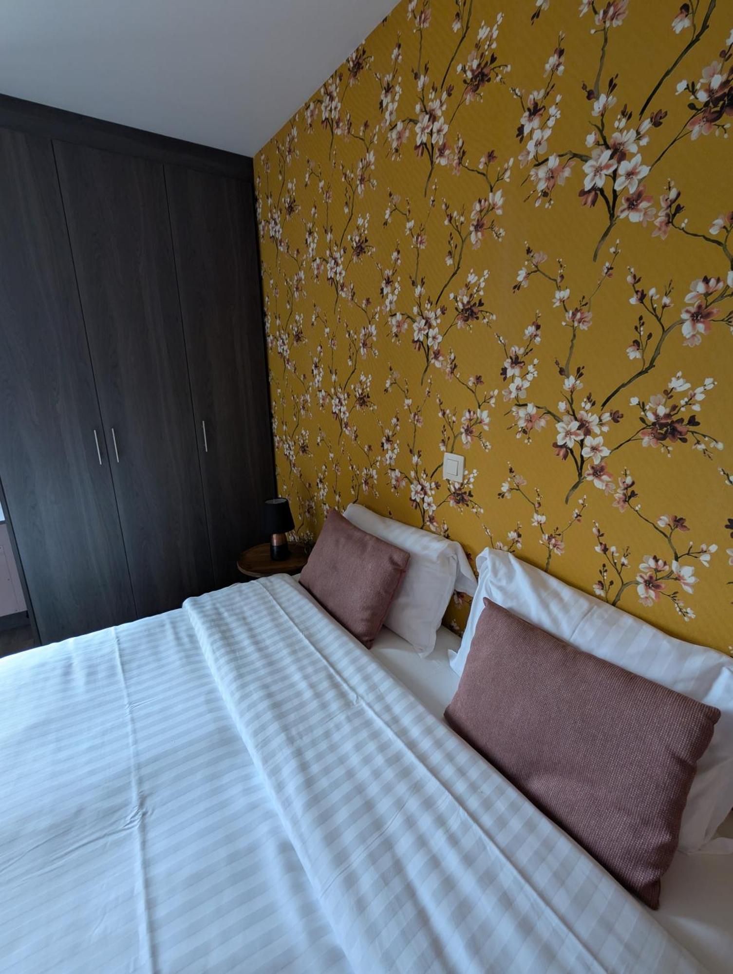 A Fleur De Couette Auvelais Exterior foto
