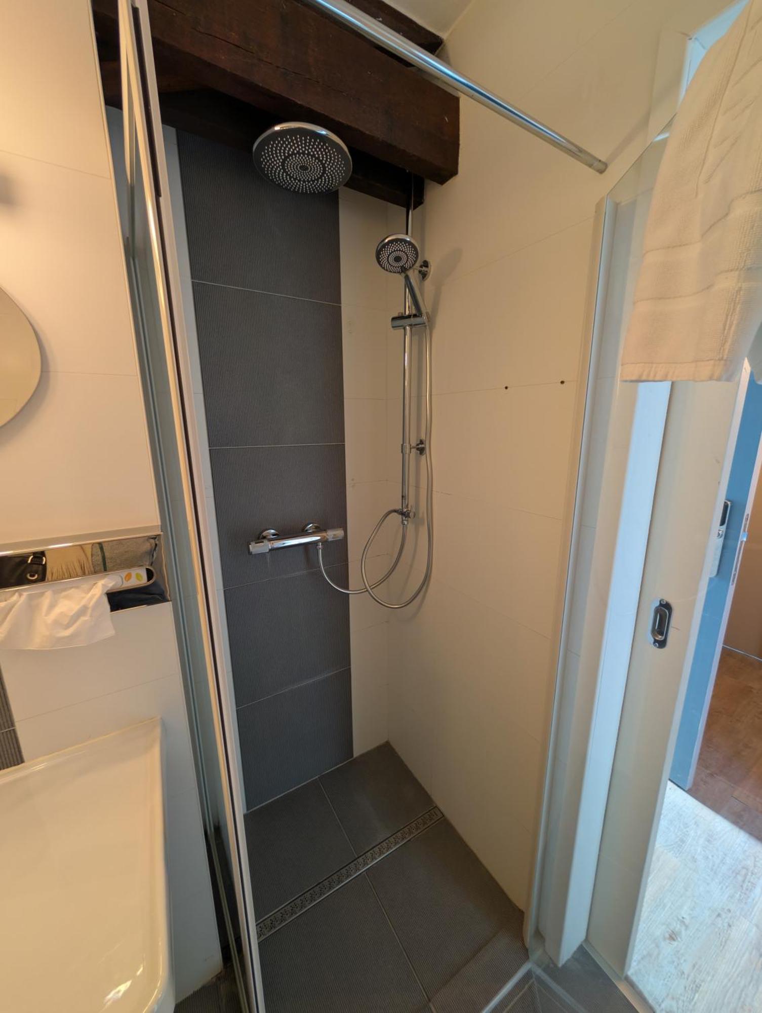 A Fleur De Couette Auvelais Exterior foto